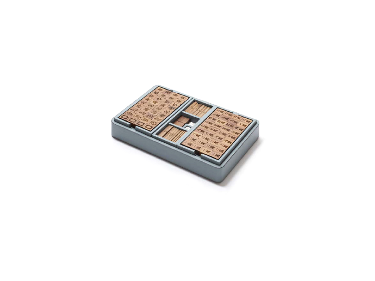 Poltrona Frau Games Collection Mahjong