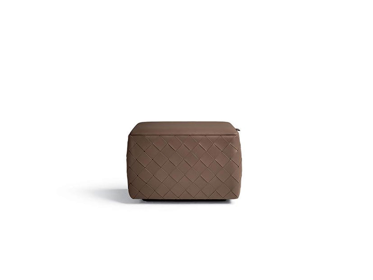 Poltrona Frau Grant Pouf Collection