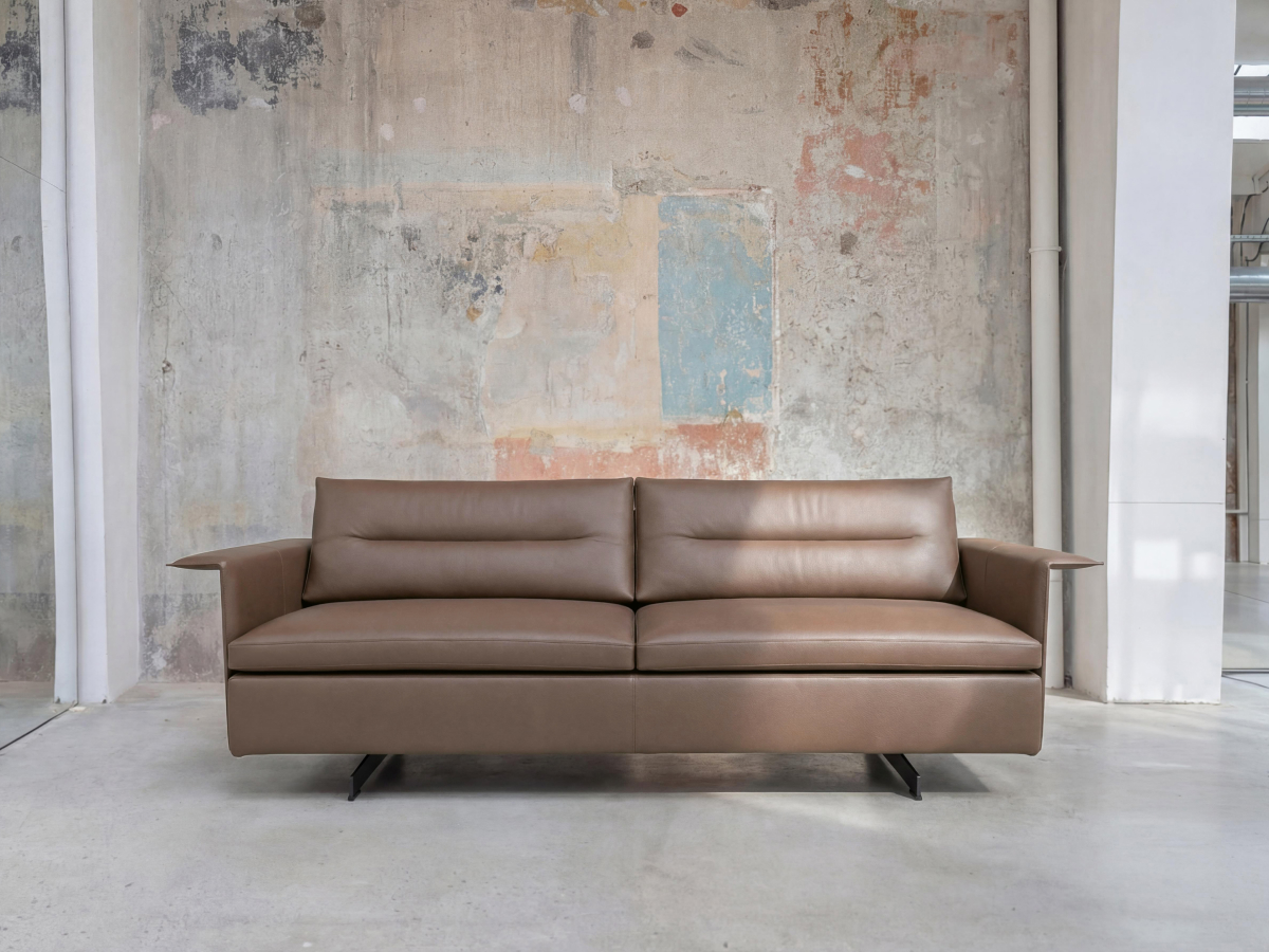 Poltrona Frau Grantorino Large 2 Seater Sofa With Flat Arms Nest Argilla
