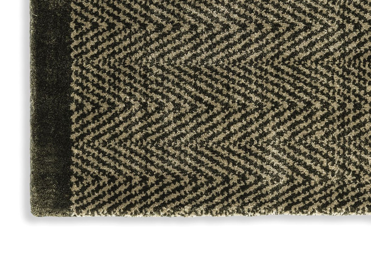 Poltrona Frau Harp And Harp Vibration Rugs