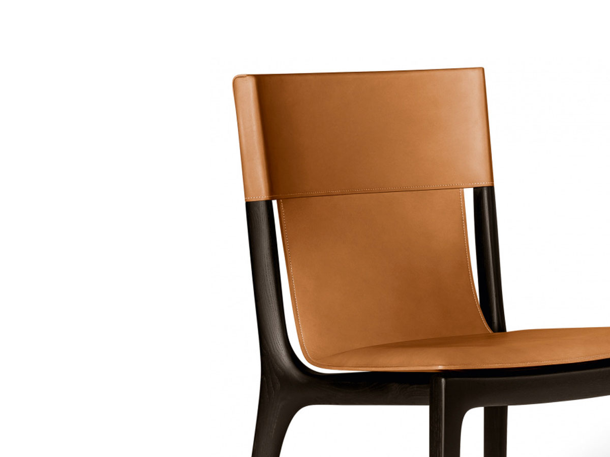 Poltrona Frau Isadora Chair