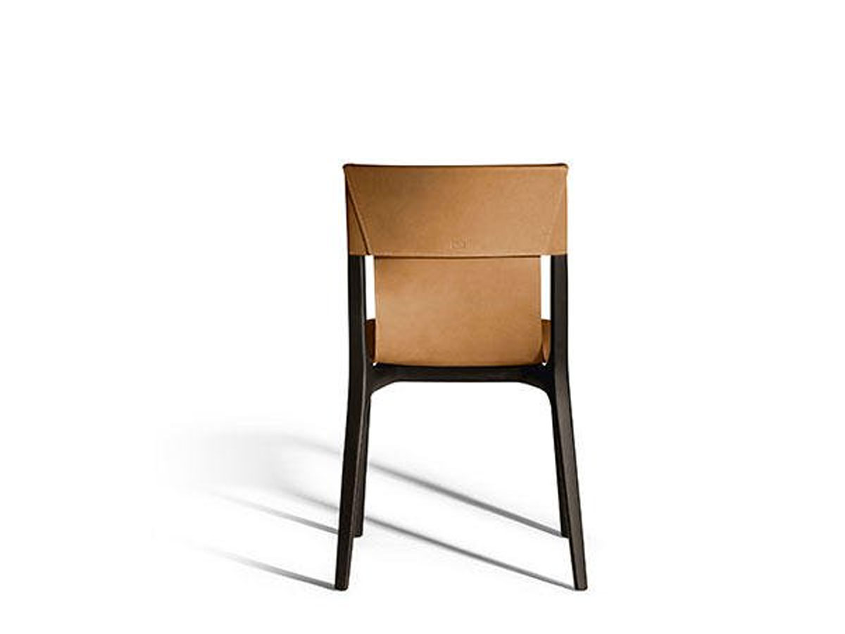 Poltrona Frau Isadora Chair
