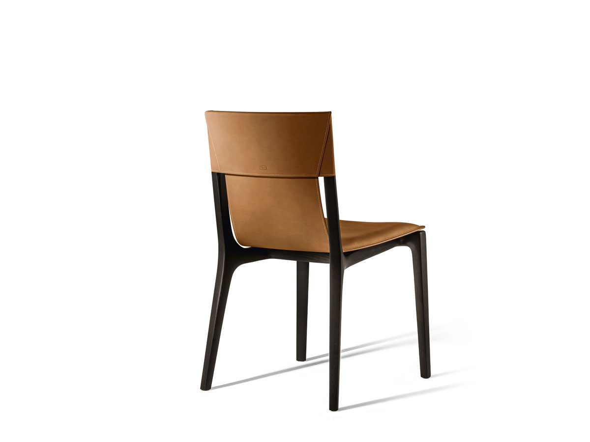 Poltrona Frau Isadora Chair