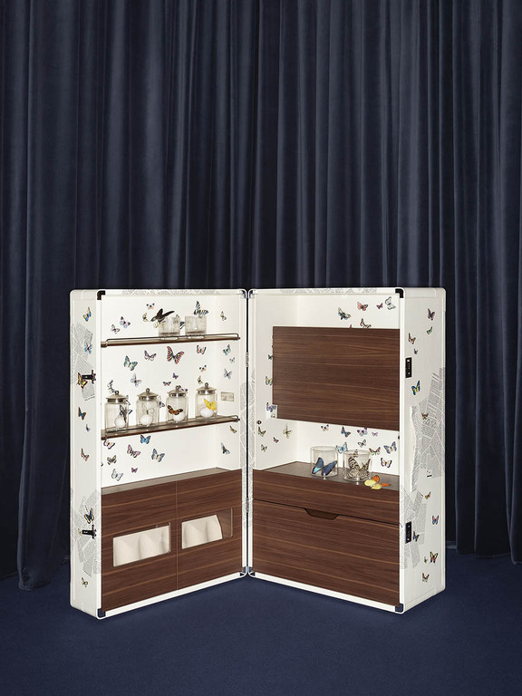 Poltrona Frau Isidoro Ultime Notizie Drinks Cabinet
