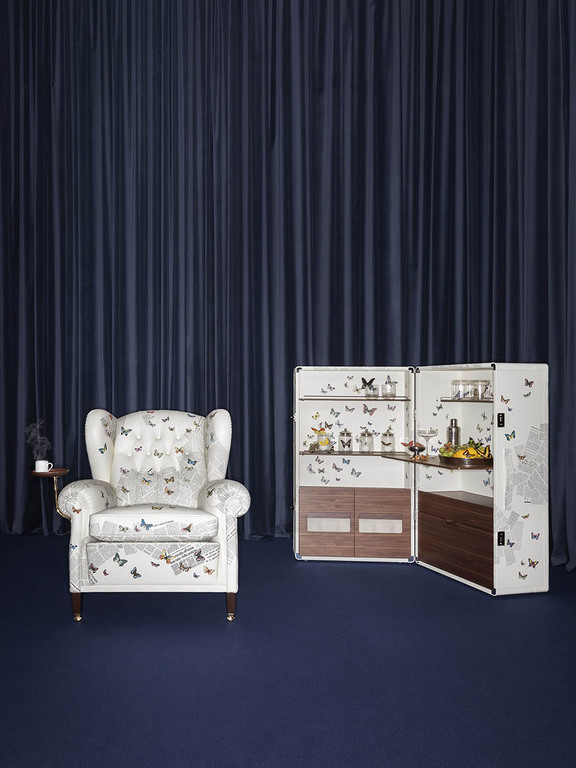 Poltrona Frau Isidoro Ultime Notizie Drinks Cabinet