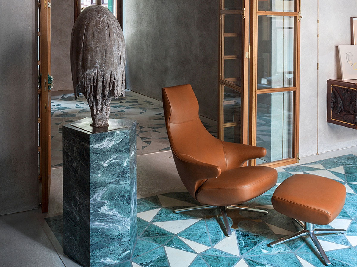 Кресло Poltrona Frau Jay Lounge