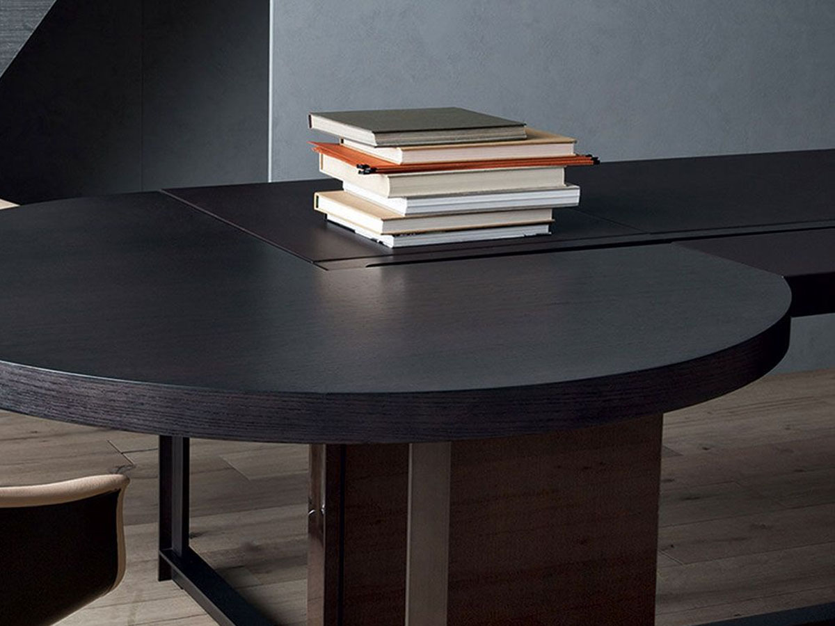 Poltrona Frau Jobs Easy Desk Guest Area Office
