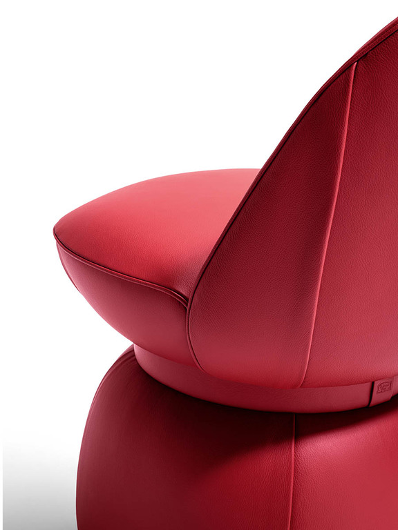 Poltrona Frau Lepli Chair