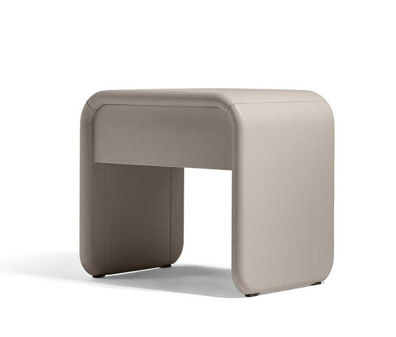 Poltrona Frau Lielow Bedside Table