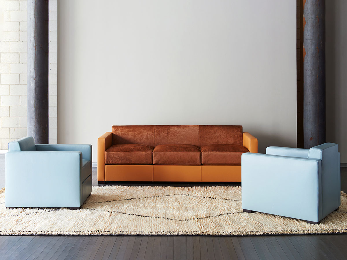 Poltrona Frau Linea A Armchair