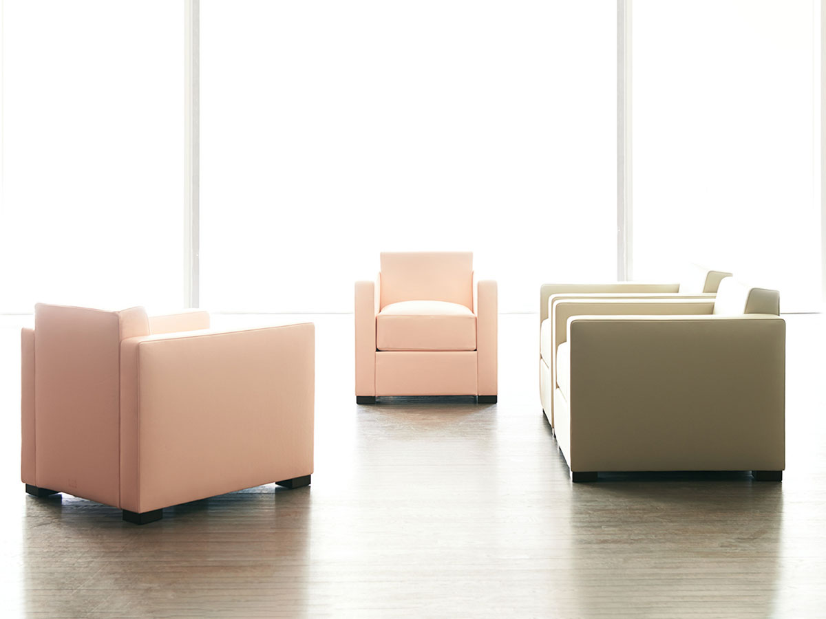 Poltrona Frau Linea A Armchair