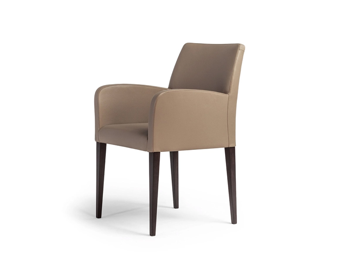 Poltrona Frau Liz Armchair