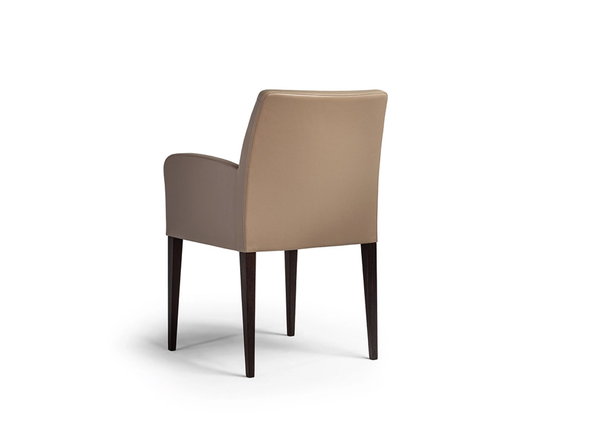 Poltrona Frau Liz Armchair