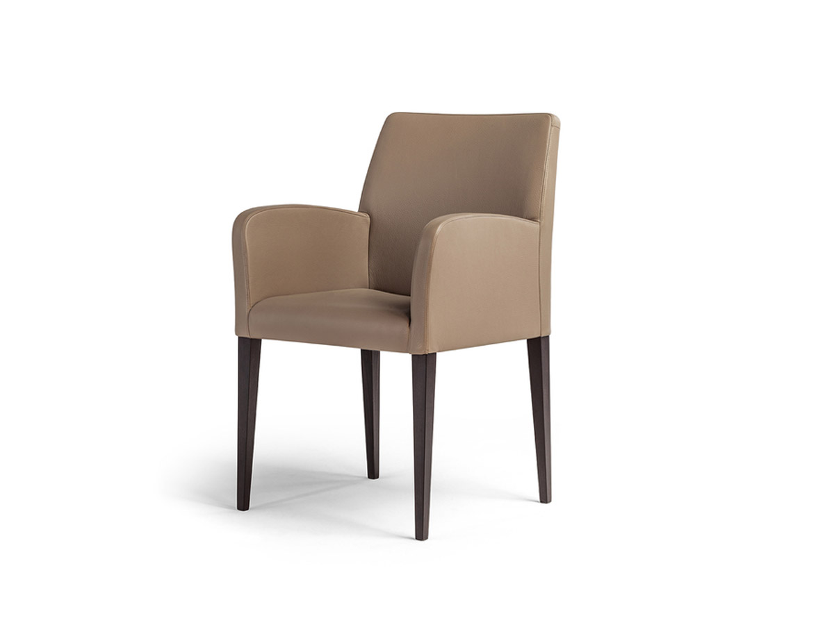 Poltrona Frau Liz Armchair