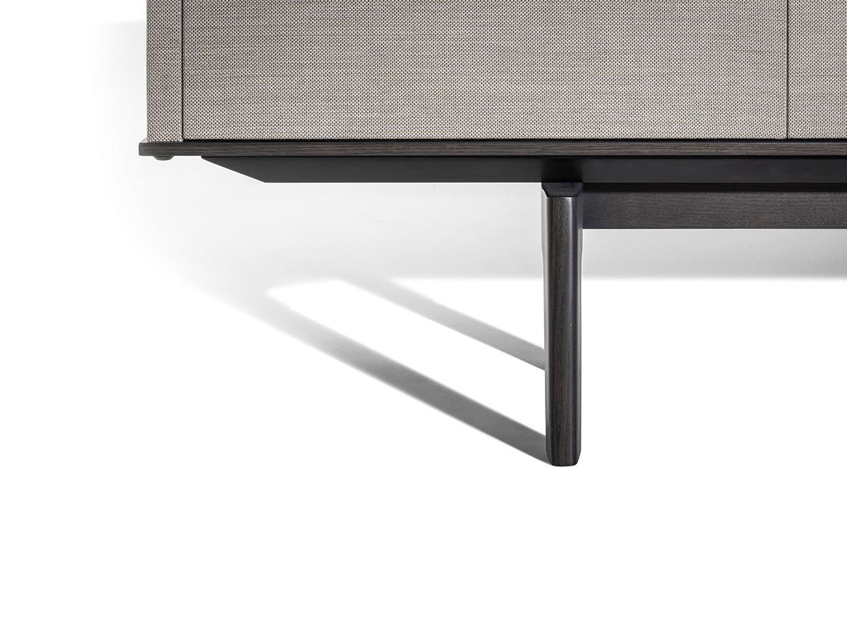 Poltrona Frau Lloyd Tex High Cabinet
