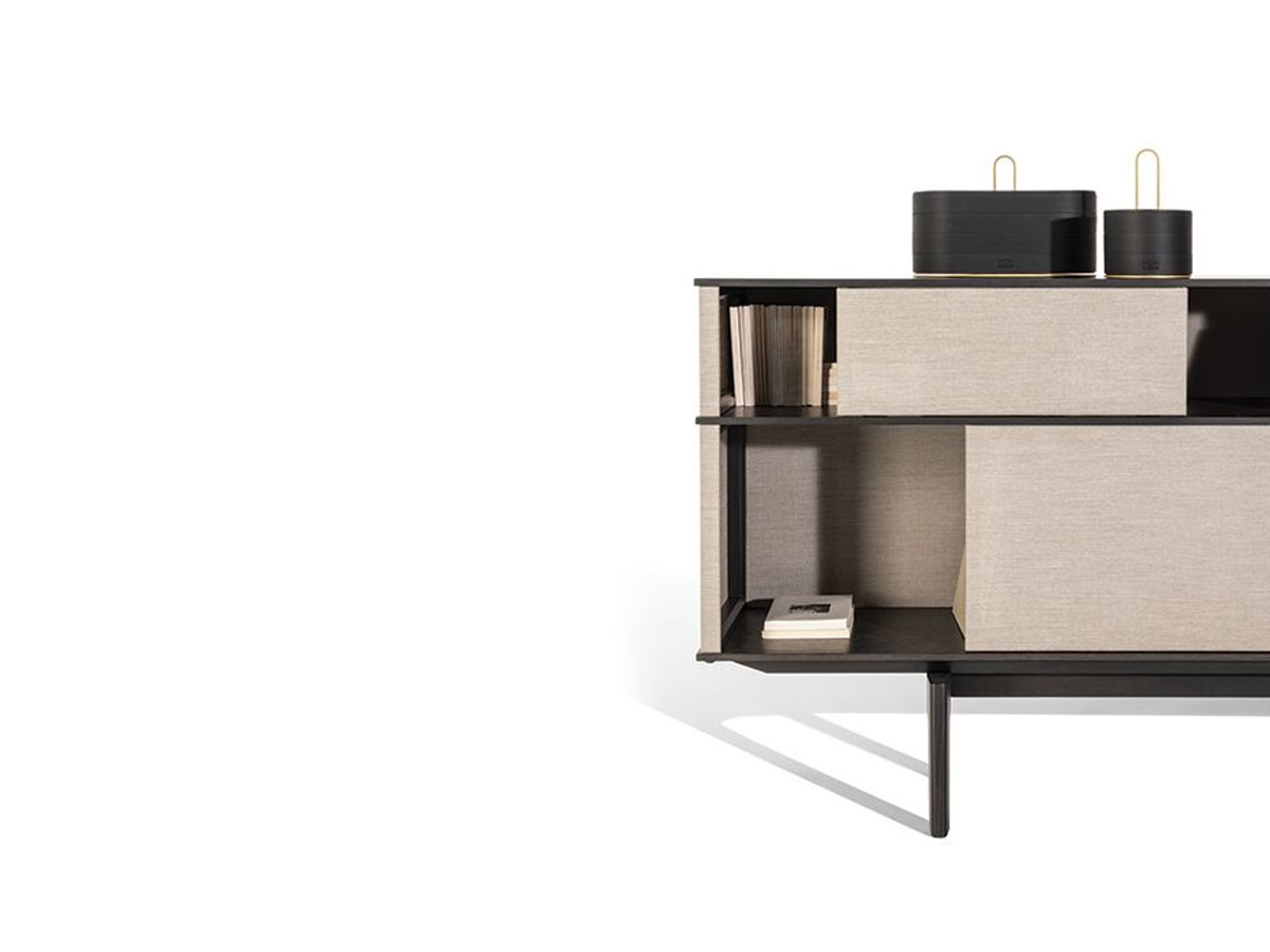 Poltrona Frau Lloyd Tex High Cabinet