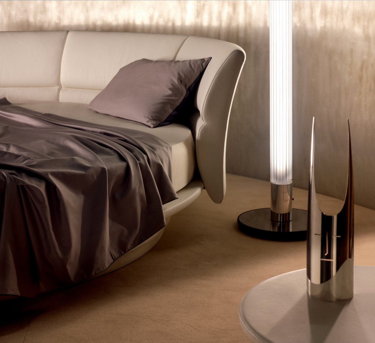 Poltrona Frau Lullaby Due Round Bed Leather Fraur Color System