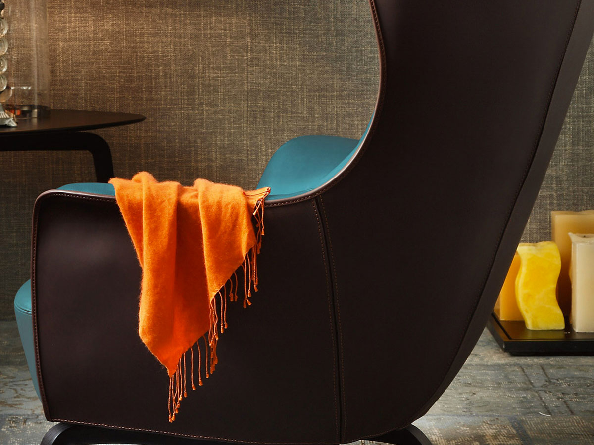 Poltrona Frau Mamy Blue Armchair