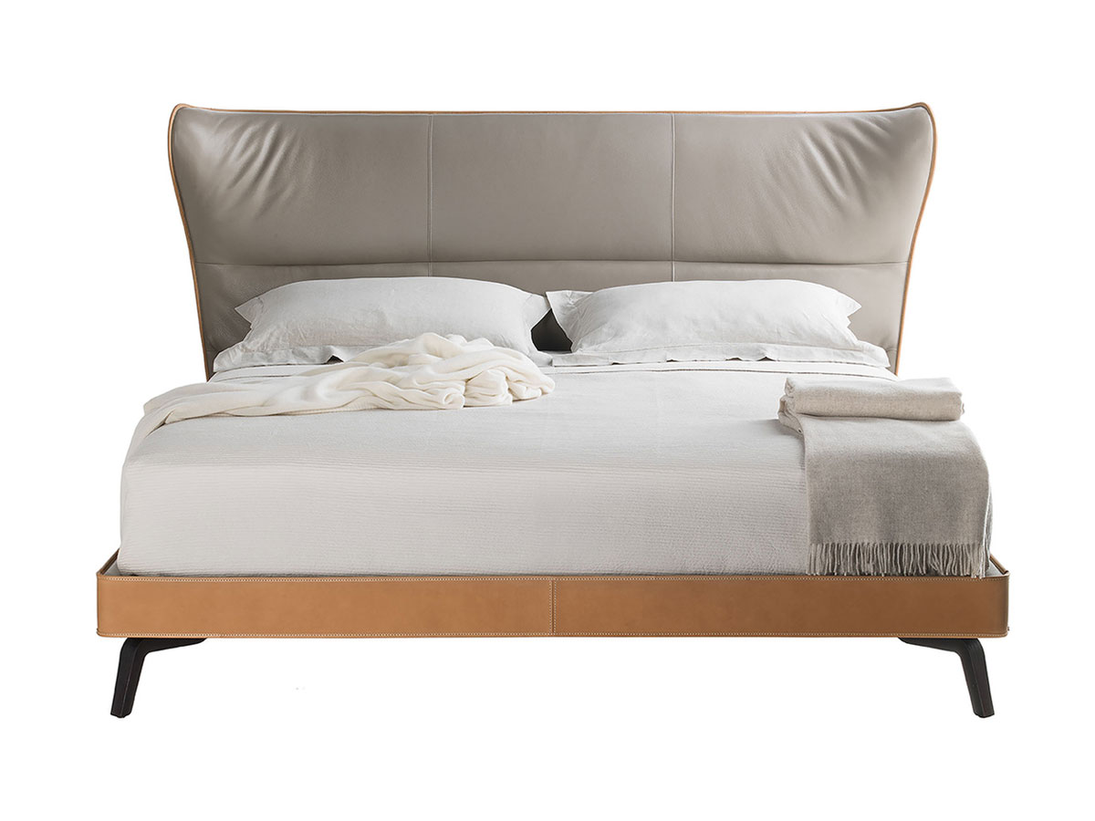 Poltrona Frau Mamy Blue Bed Fabric Back