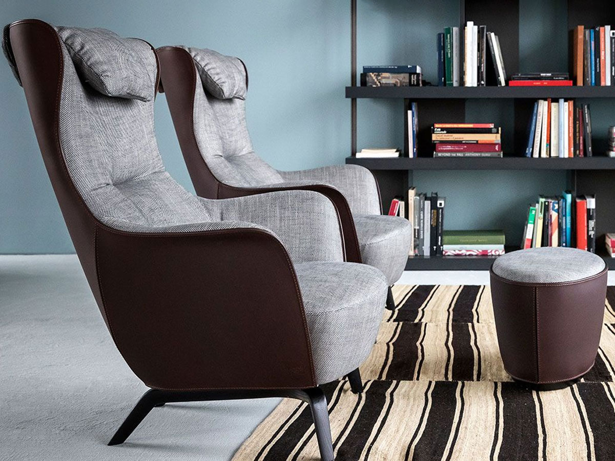 Poltrona Frau Mamy Blue Armchair