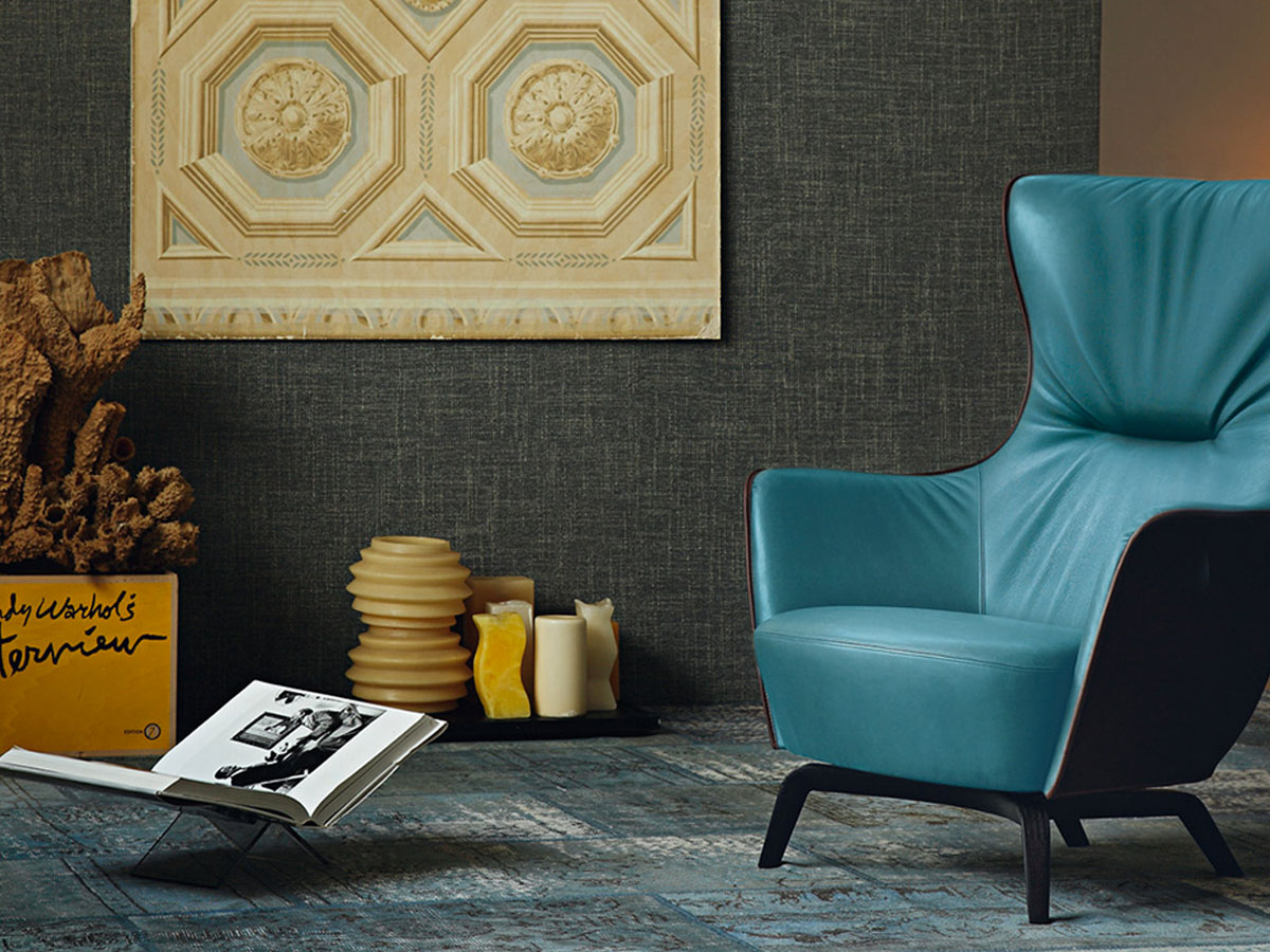 Poltrona Frau Mamy Blue Armchair