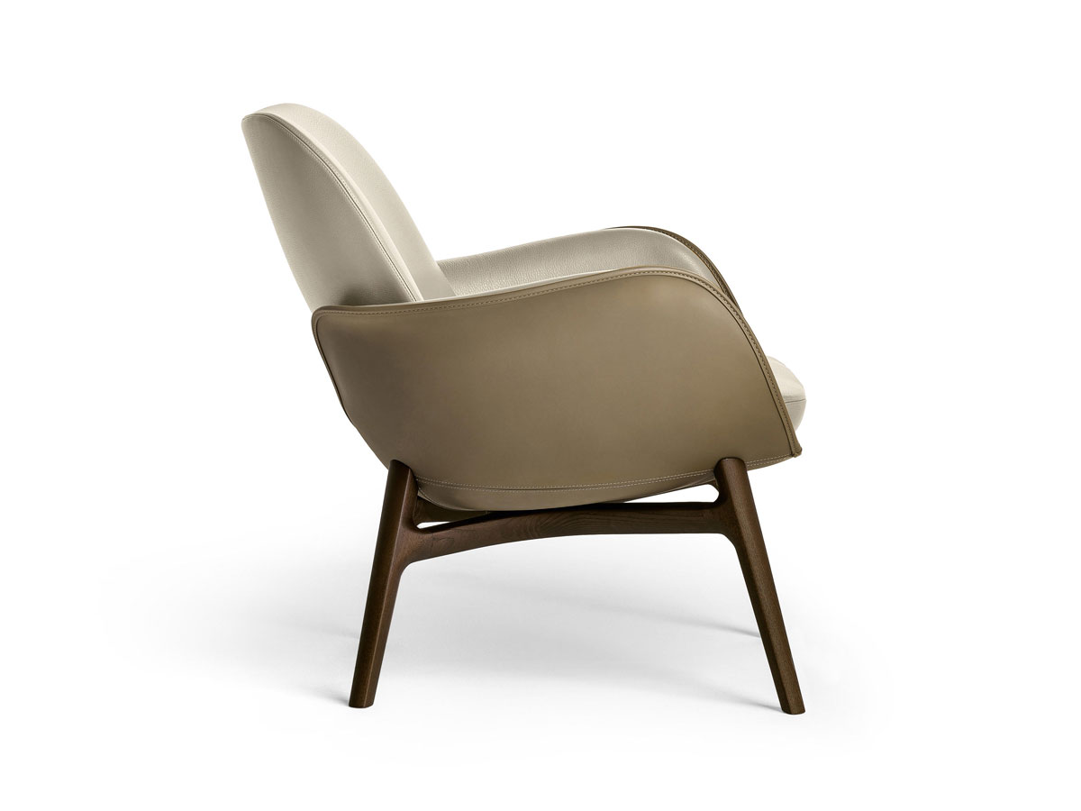 Poltrona Frau Martha Armchair