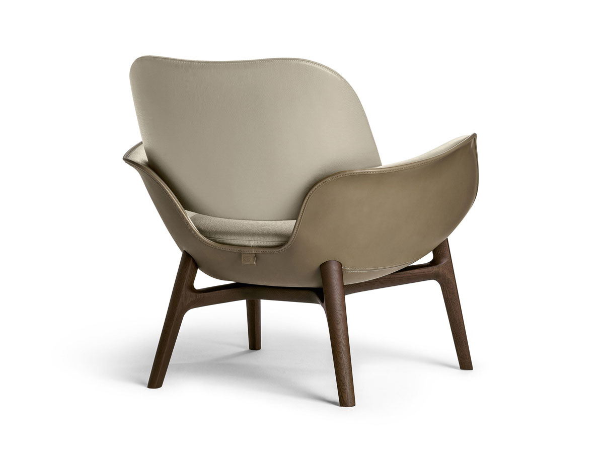 Poltrona Frau Martha Armchair