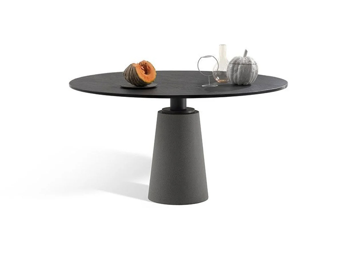 Poltrona Frau Mesa Table