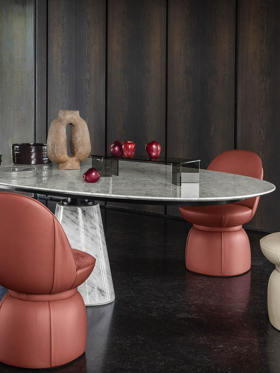 Poltrona Frau Mesa Ellipse Table