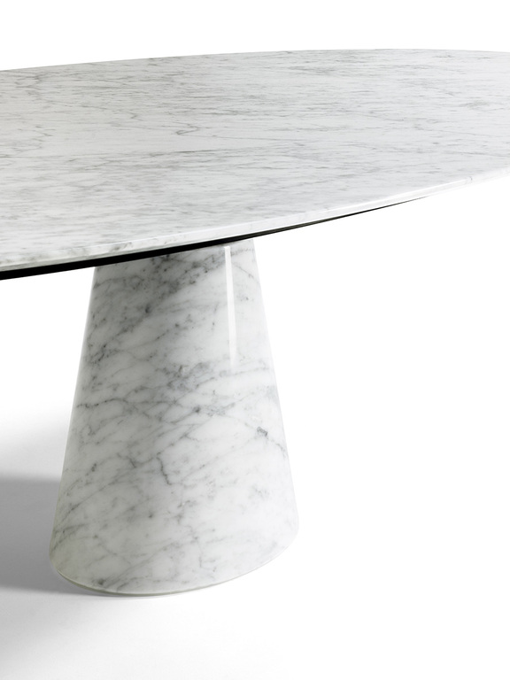 Poltrona Frau Mesa Ellipse Table