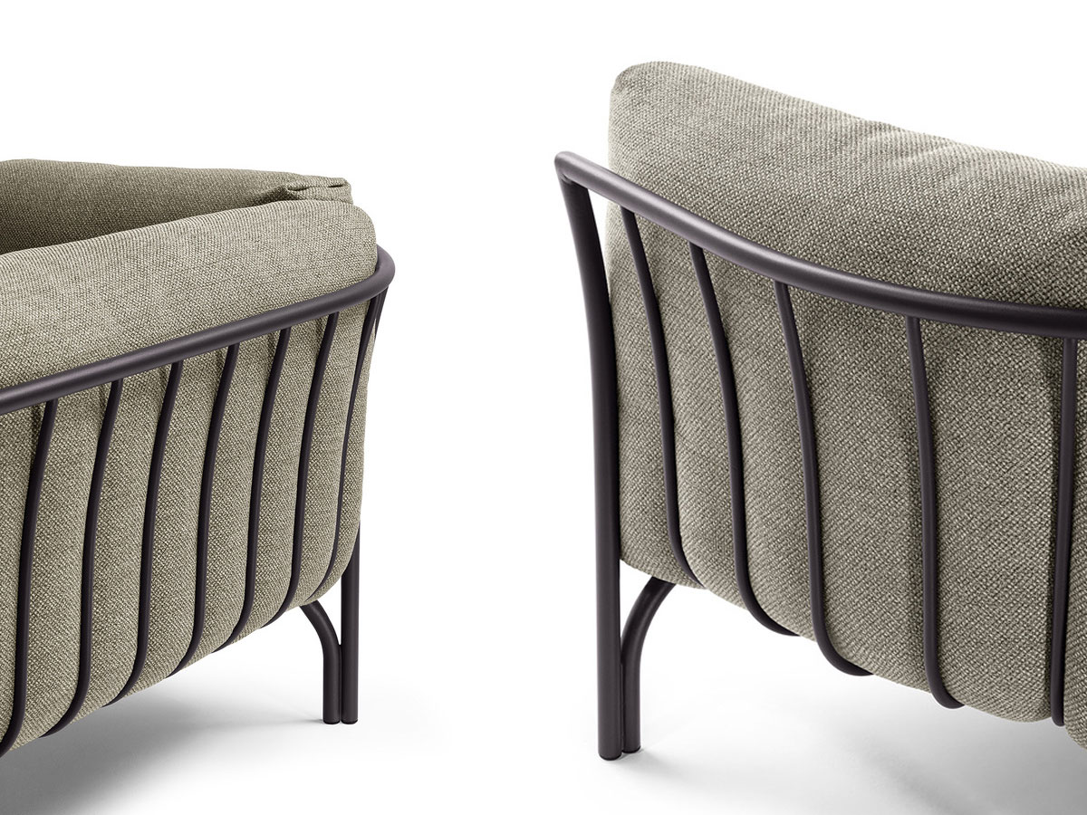 Poltrona Frau Mirabell Outdoor Sofa