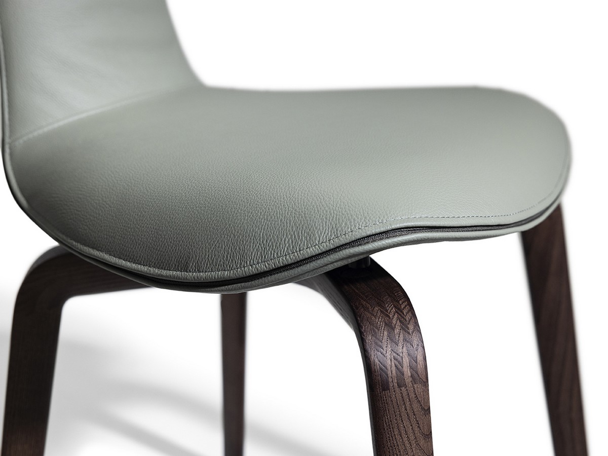 Poltrona Frau Montera Stool Leather Fraur