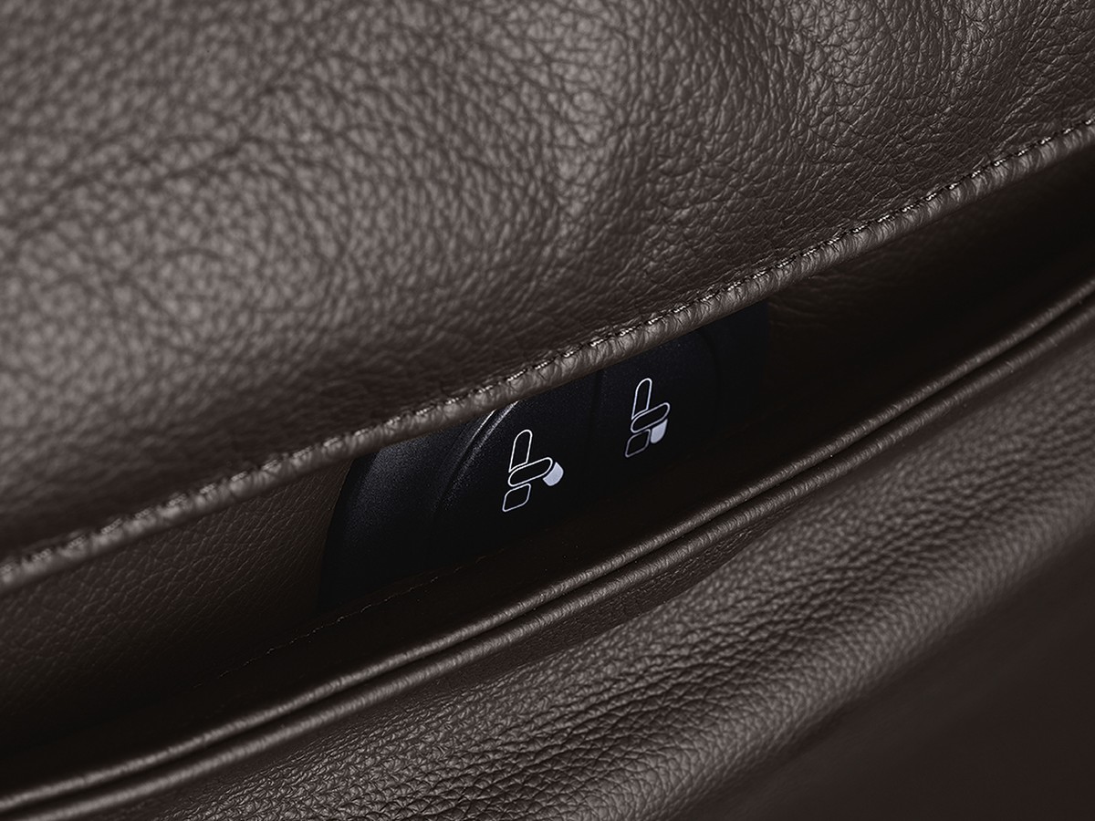 Poltrona Frau Pillow Rechargeable Battery Reclining Armchair