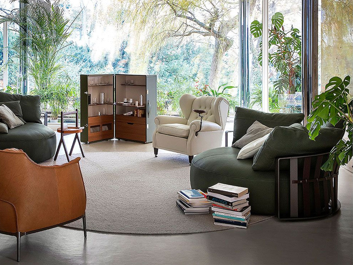 Poltrona Frau Scarlett Round Sofa