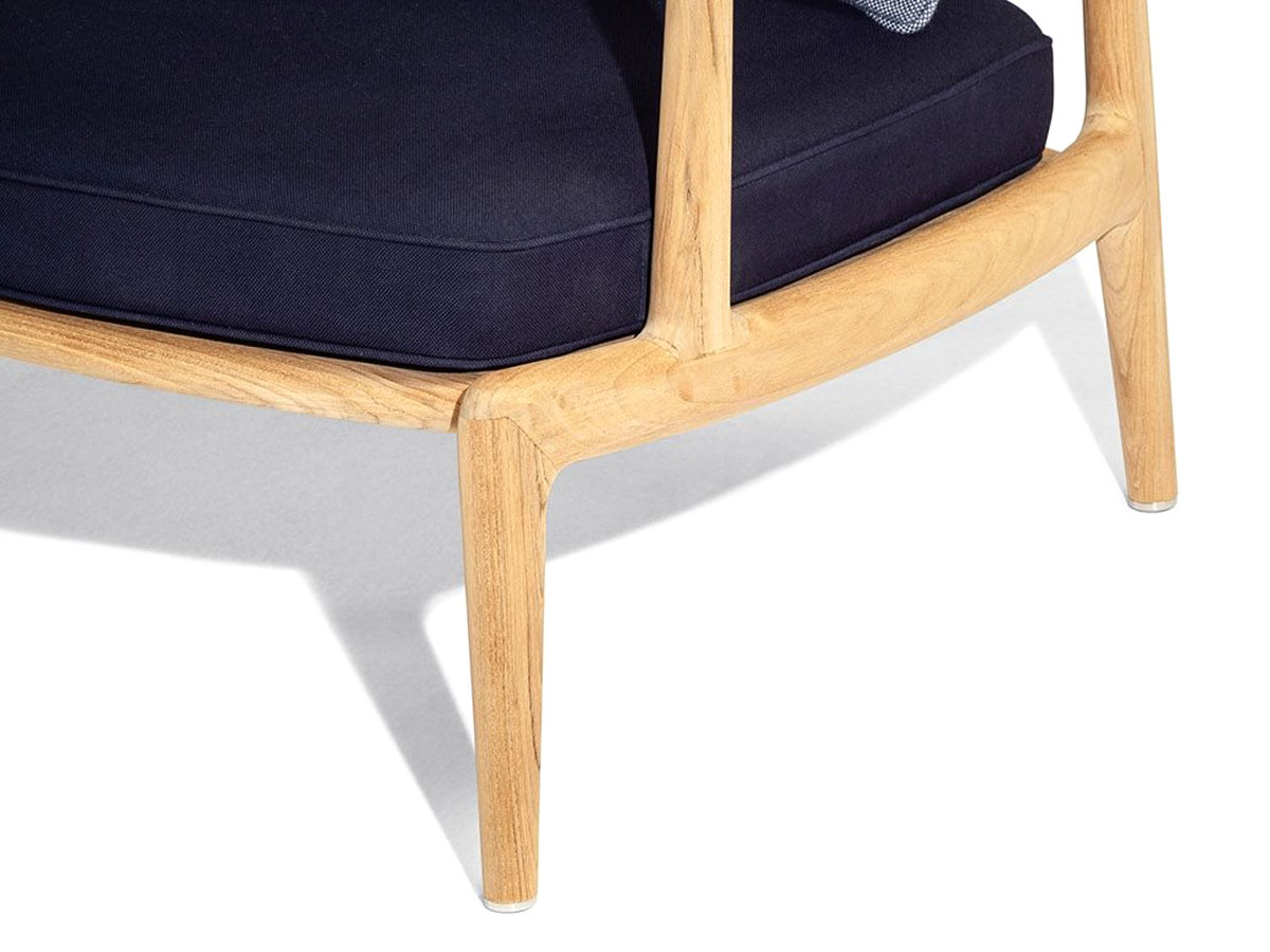 Poltrona Frau The Secret Garden Outdoor Armchair