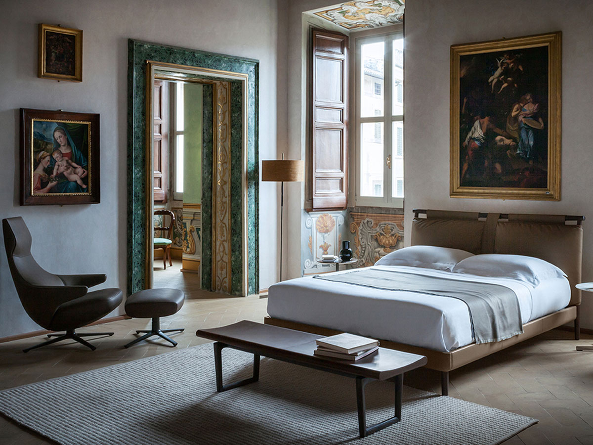 Poltrona Frau Times Bed