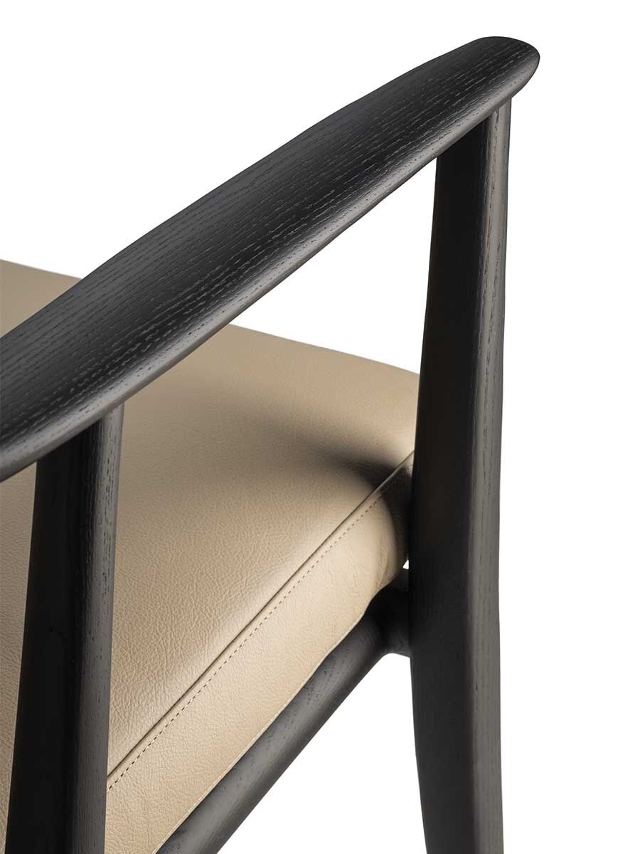 Poltrona Frau Viola Essence Small Armchair