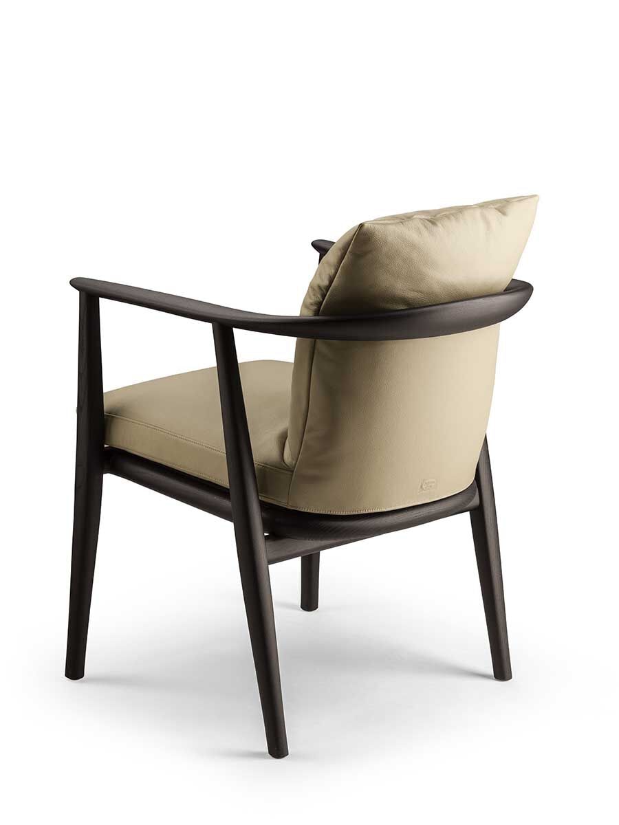 Poltrona Frau Viola Essence Small Armchair