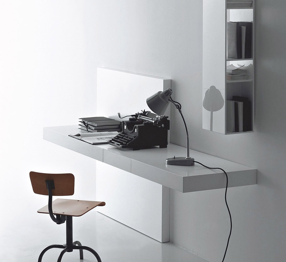 Porro Modern Desk
