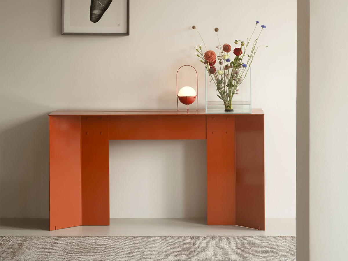 Porro Origata Console