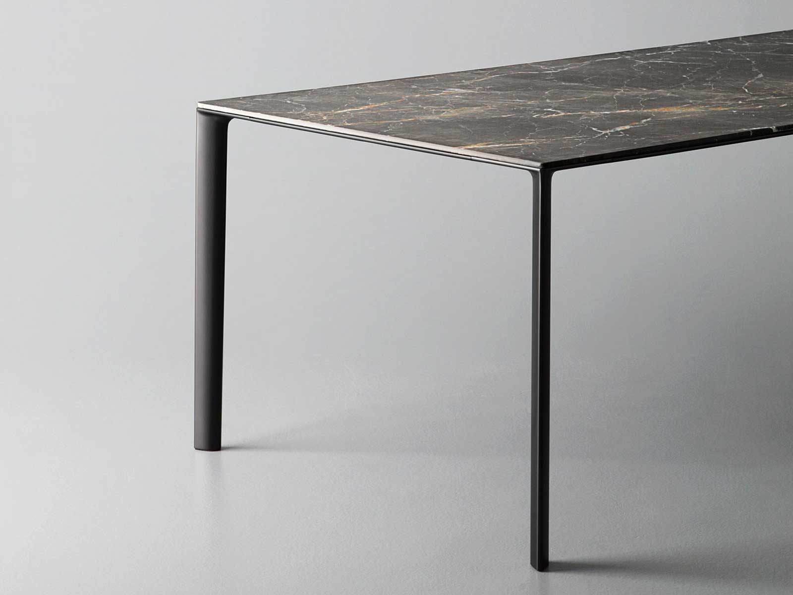 Porro Pascal Tables System