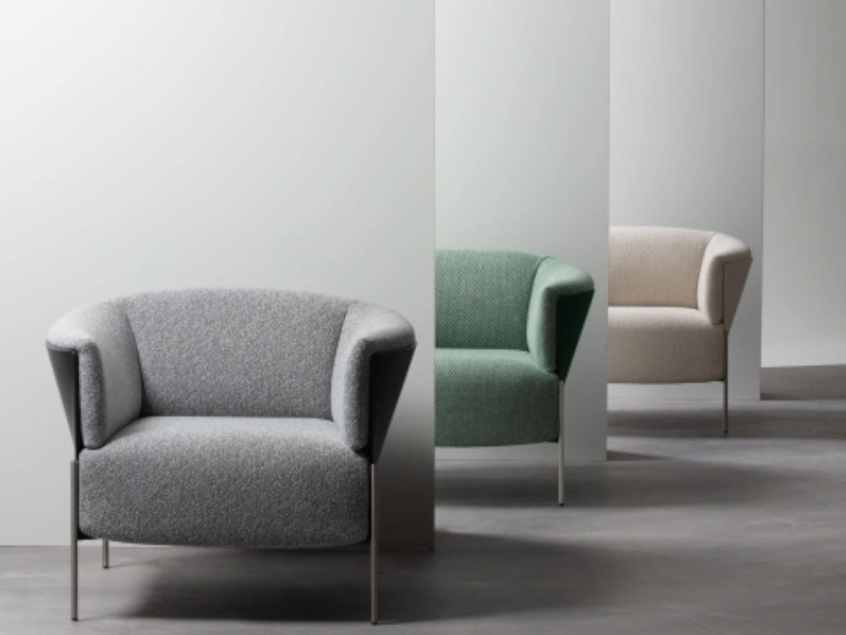 Prostoria Omnia Armchair