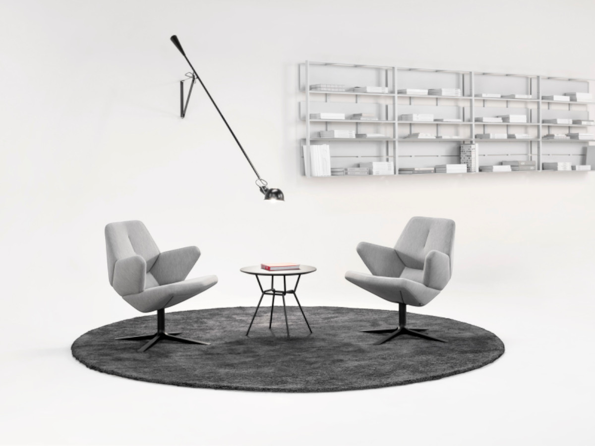Prostoria Trifidae Easy Chair