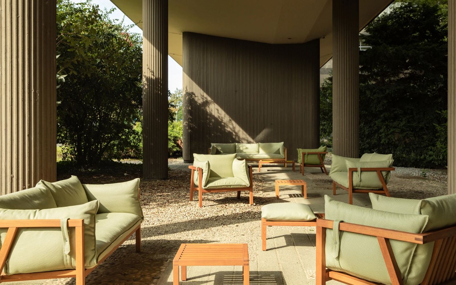 Prostoria Umomoku Armchair Outdoor