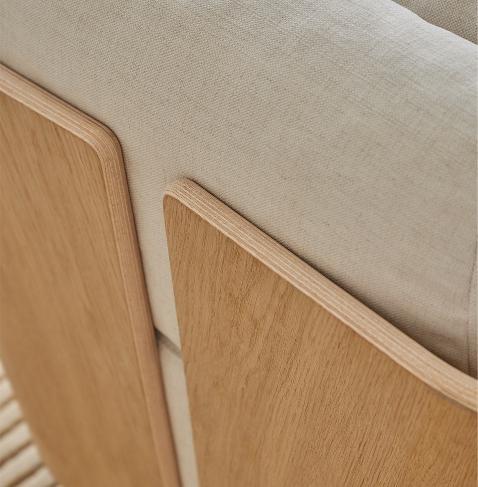 Punt Mobles Dune Swivel Armchair