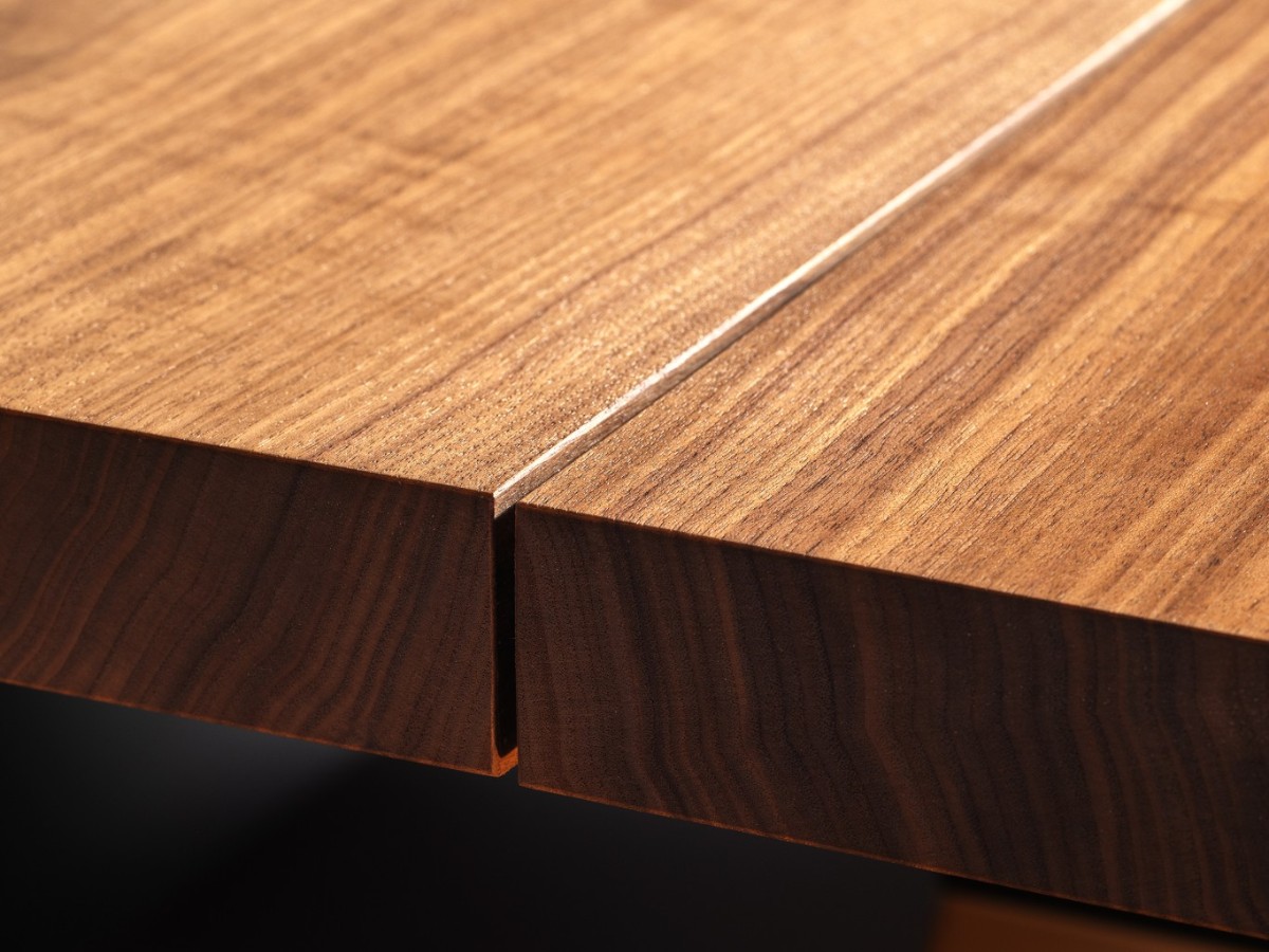Riva 1920 Bedrock 1006 Table Oak With Knots