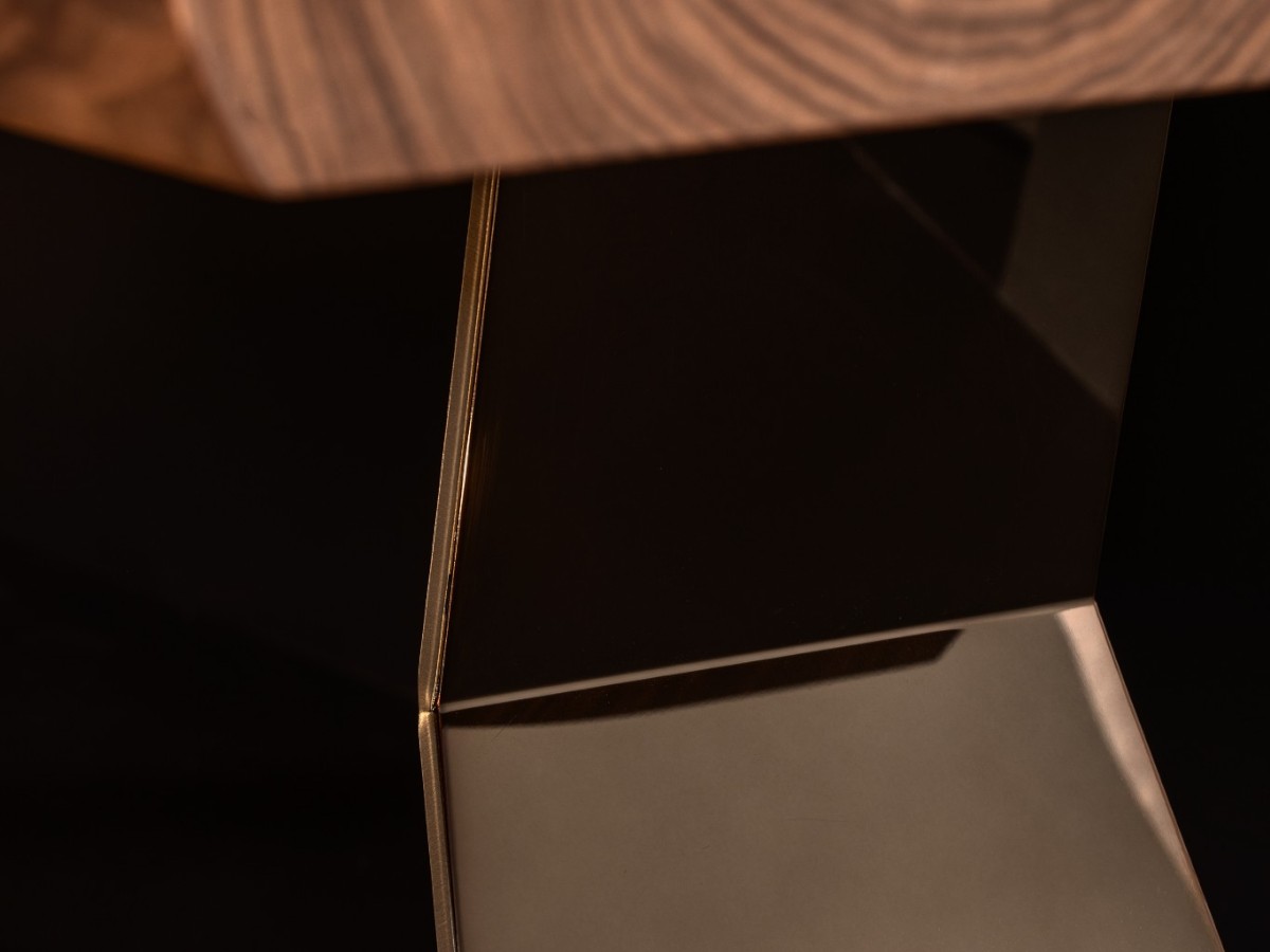 Riva 1920 Bedrock 1006 Table Oak With Knots