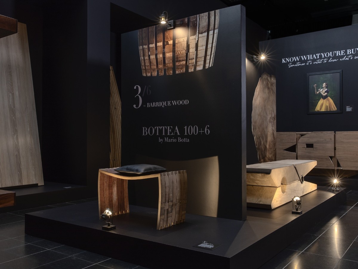 Riva 1920 Bottea 1006 Bench With Cushion D3 Leather Cristal