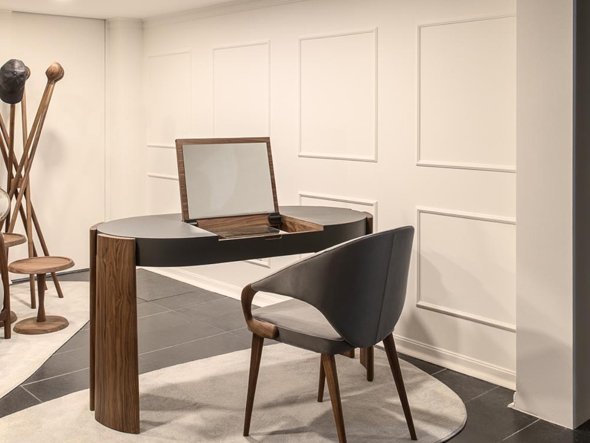 Riva 1920 Eclisse Vanity Table D7 Leather Olimpiawalnut Without Knots