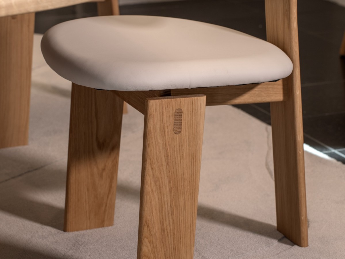 Riva 1920 Heiko Chair With Seat And Back Upholstery Oak Without Knots
